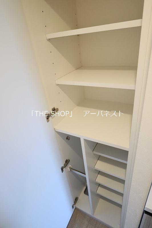 ヴォーガコルテ多摩川Ⅴ シューズボックス