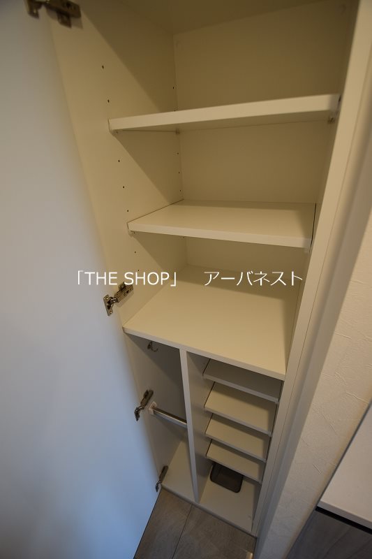 ヴォーガコルテ多摩川Ⅴ シューズボックス