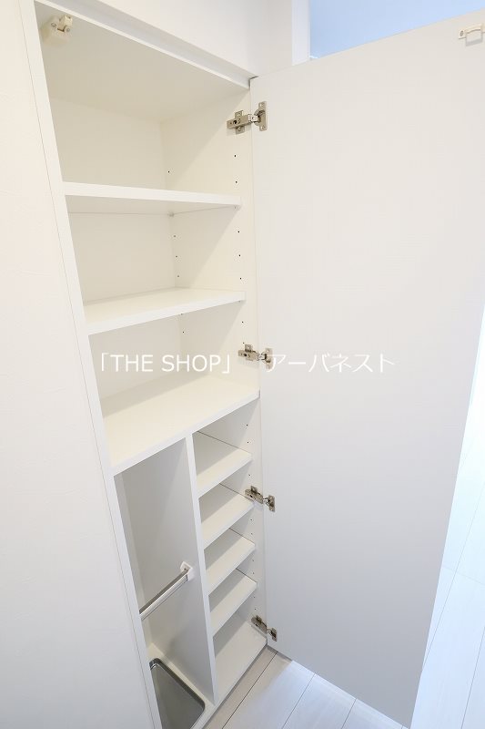 ヴォーガコルテ多摩川Ⅴ シューズボックス