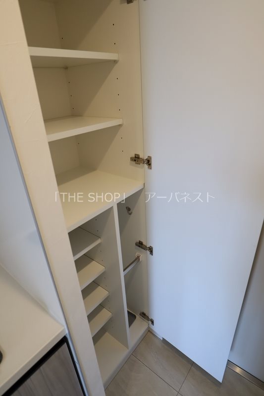 ヴォーガコルテ多摩川Ⅴ シューズボックス
