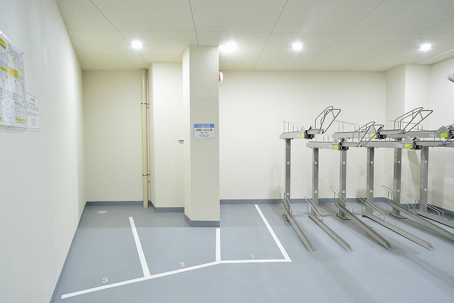 ヴォーガコルテ中村橋 屋根付き駐輪場・バイク置場