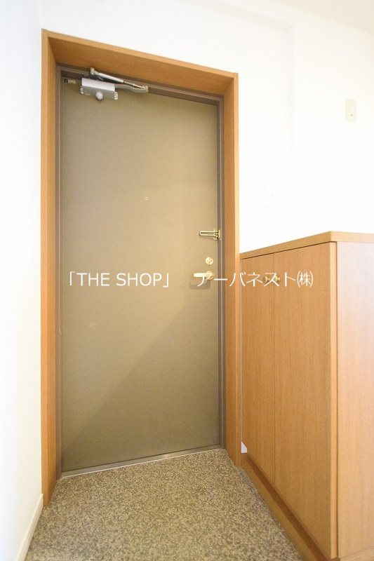 クレアシオン早稲田 玄関