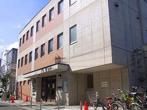 ヴォーガコルテ幡ヶ谷 西原図書館