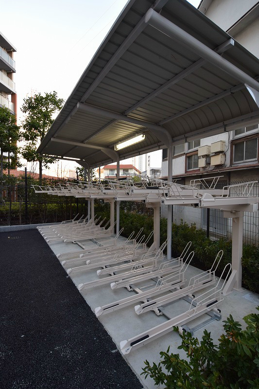 ヴォーガコルテ八丁畷駅前 駐輪場