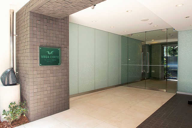 ヴォーガコルテ板橋本町アジールコート エントランス