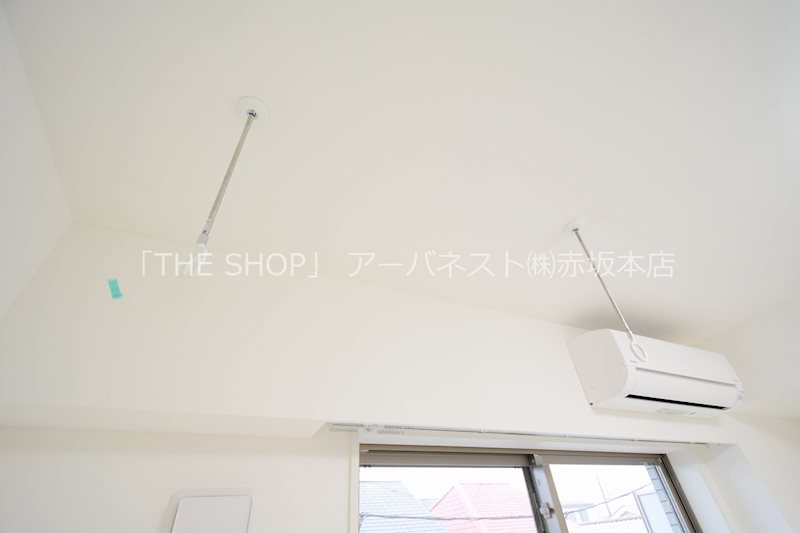 ヴォーガコルテ西蒲田 室内物干しフック