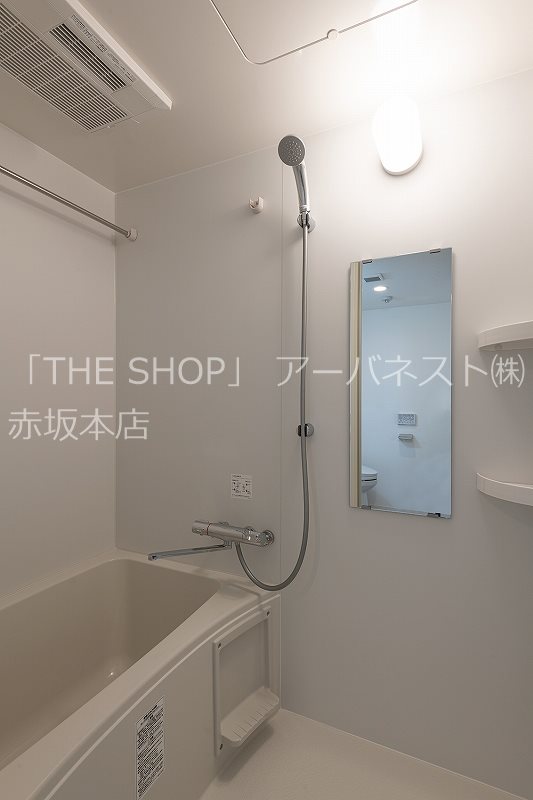 ヴォーガコルテ西蒲田 浴室乾燥機付きバスルーム！