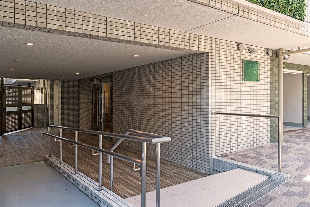 ヴォーガコルテ武蔵小山 お洒落なエントランスです