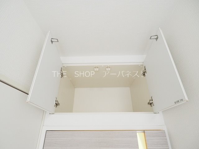ヴォーガコルテ板橋本町アジールコート 便利な天袋収納