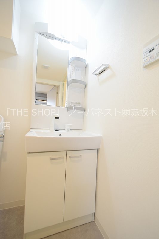 ヴォーガコルテ西蒲田 独立洗面台
