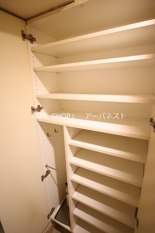 サンスタレ浅草 シューズボックス