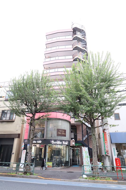 タイル張りのマンション