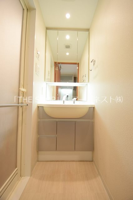 日神デュオステージ両国 独立洗面台（反転タイプの写真です）