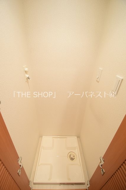 日神デュオステージ両国 洗濯機置き場（反転タイプの写真です）