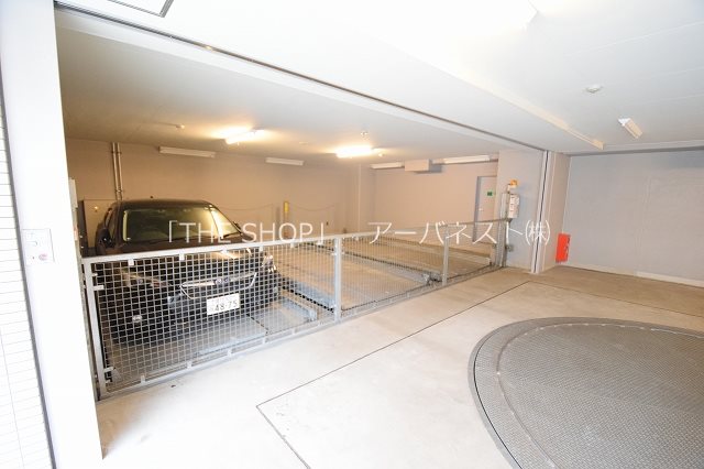 日神デュオステージ両国 駐車場